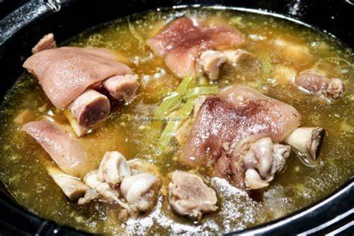 Are pig feet healthy