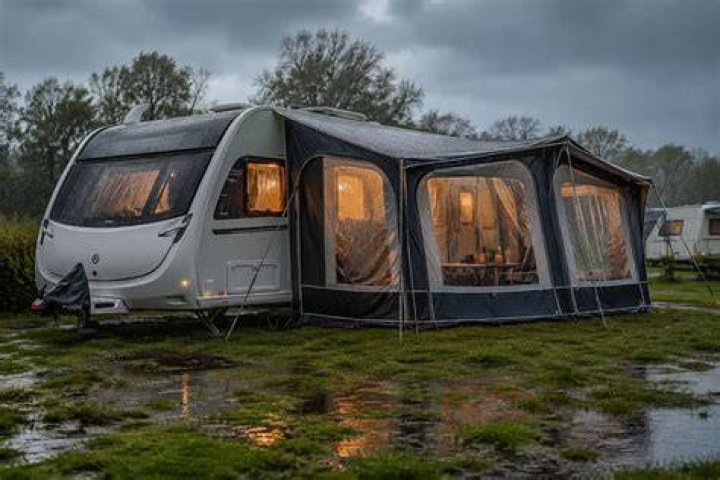 Can my awning get wet