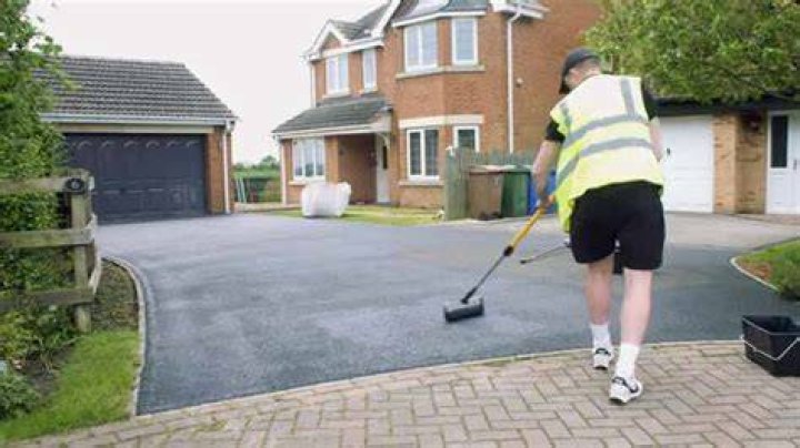 Can you Colour tarmac