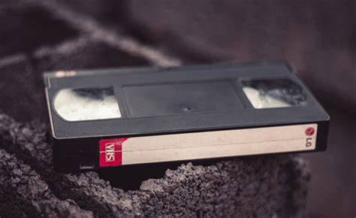 Do VHS tapes wear out