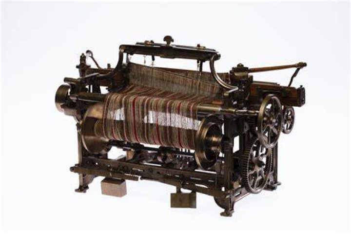 How did the loom work