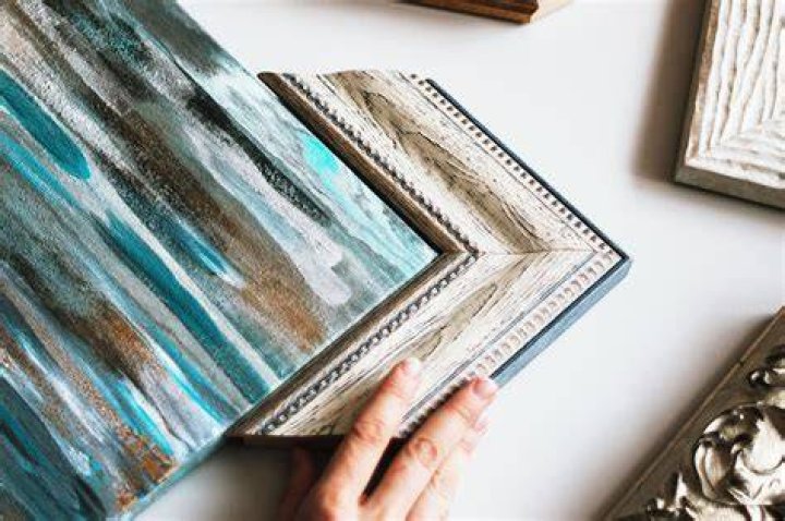 How do you frame silk