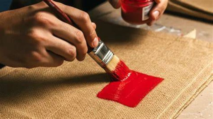 How do you paint jute