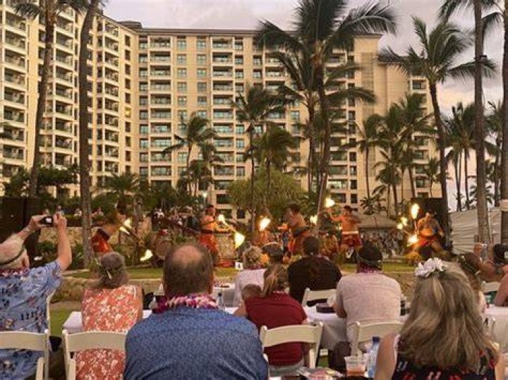 Is FIA FIA luau open