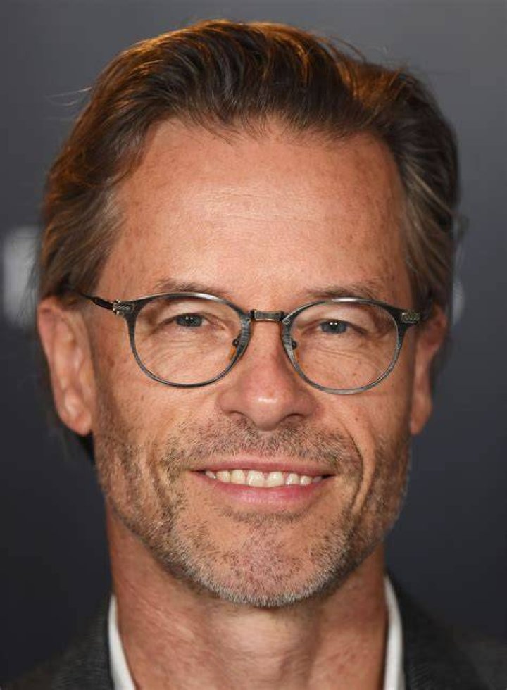Is Guy Pearce English