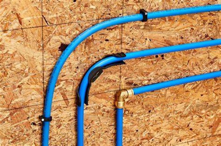 Is it OK to bend PEX