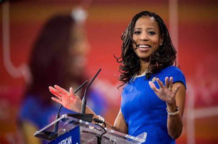 What does Mia Love do