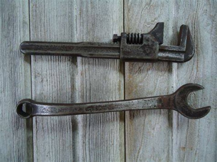 What is a Ford wrench