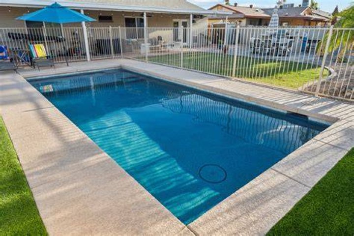 What is a splash pool