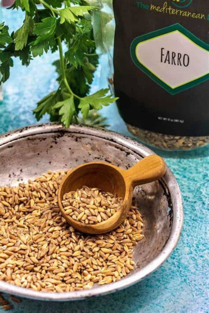 What is farro made of