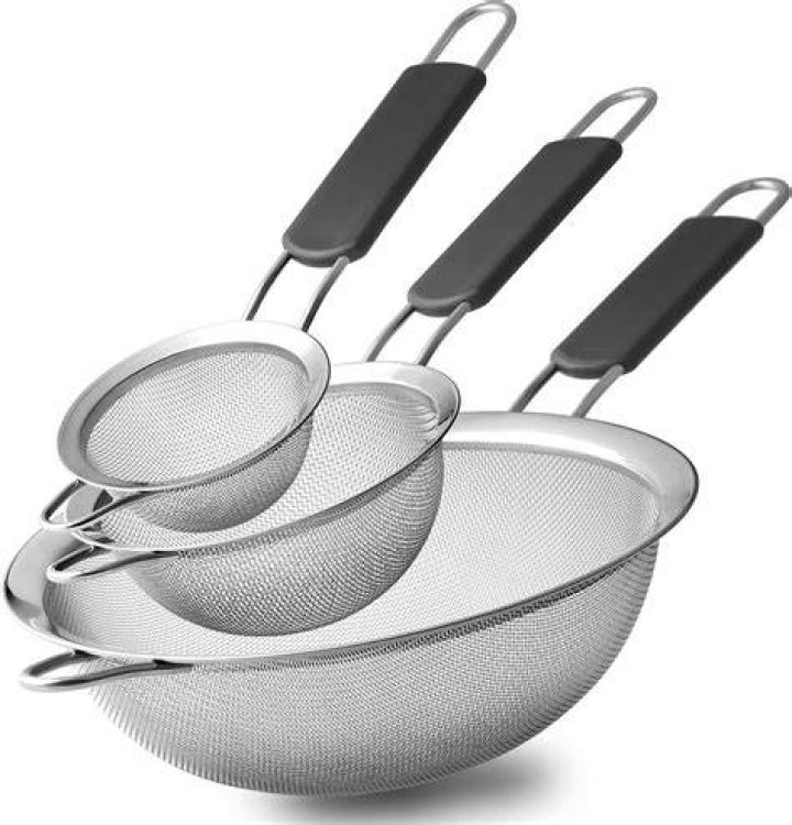 What is fine strainer