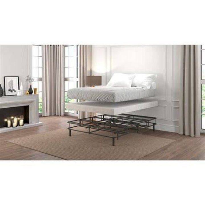 What is Hollywood bed