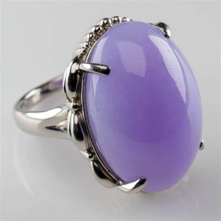 What is lavender jade