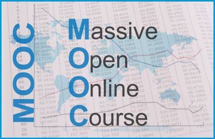 What is mooc in media