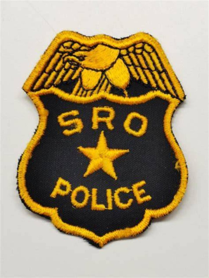 What is SRO in police